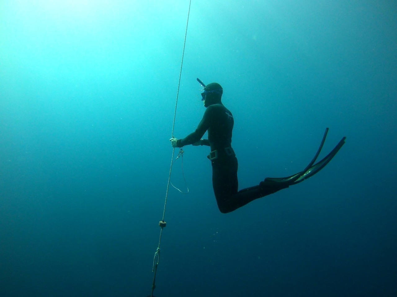 Pratique de l'apnée en mer encadrée par le club